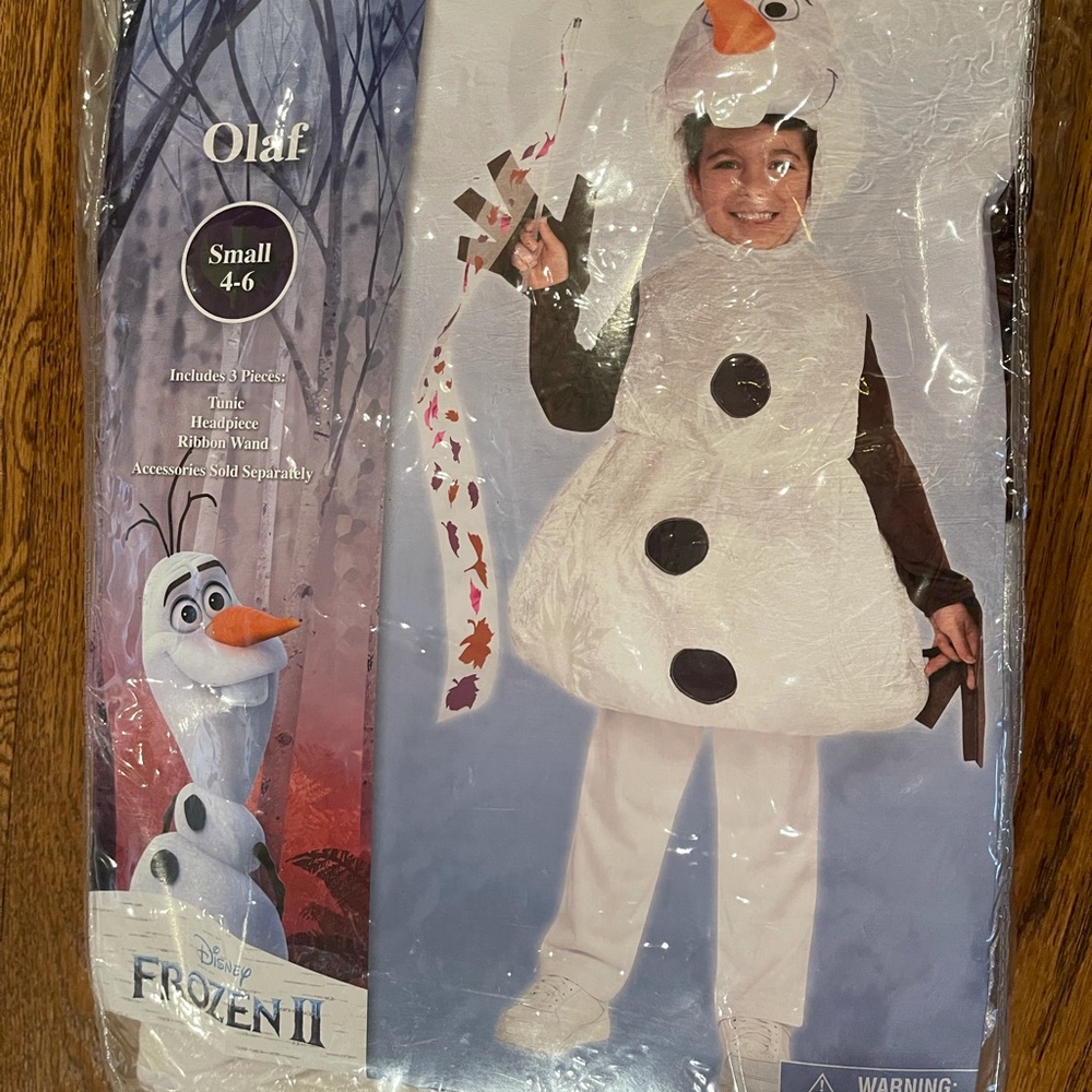 NIB Olaf Costume Size Small 4-6